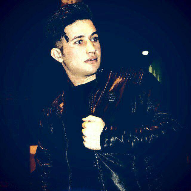 دانلود آهنگ روسیاه علی احمدیانی